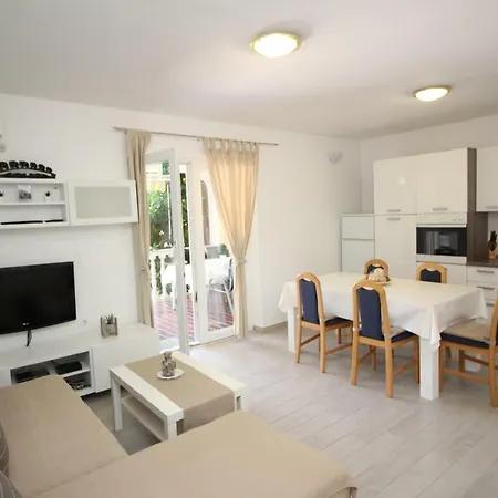 Apartment Devcic