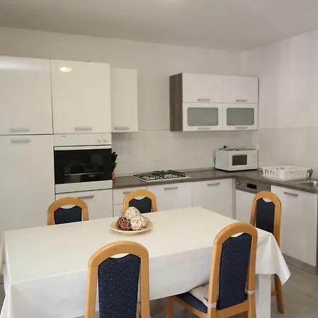 Devcic Apartment Punat